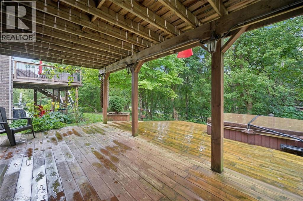 326 TEALBY Crescent - 36