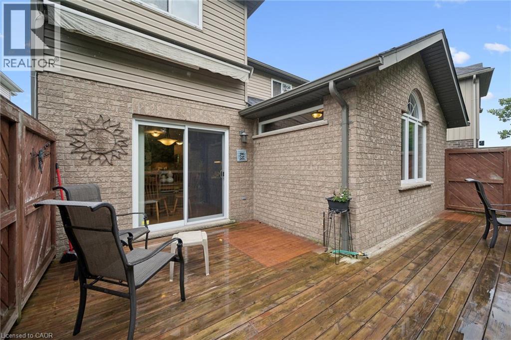 326 TEALBY Crescent - Image 41