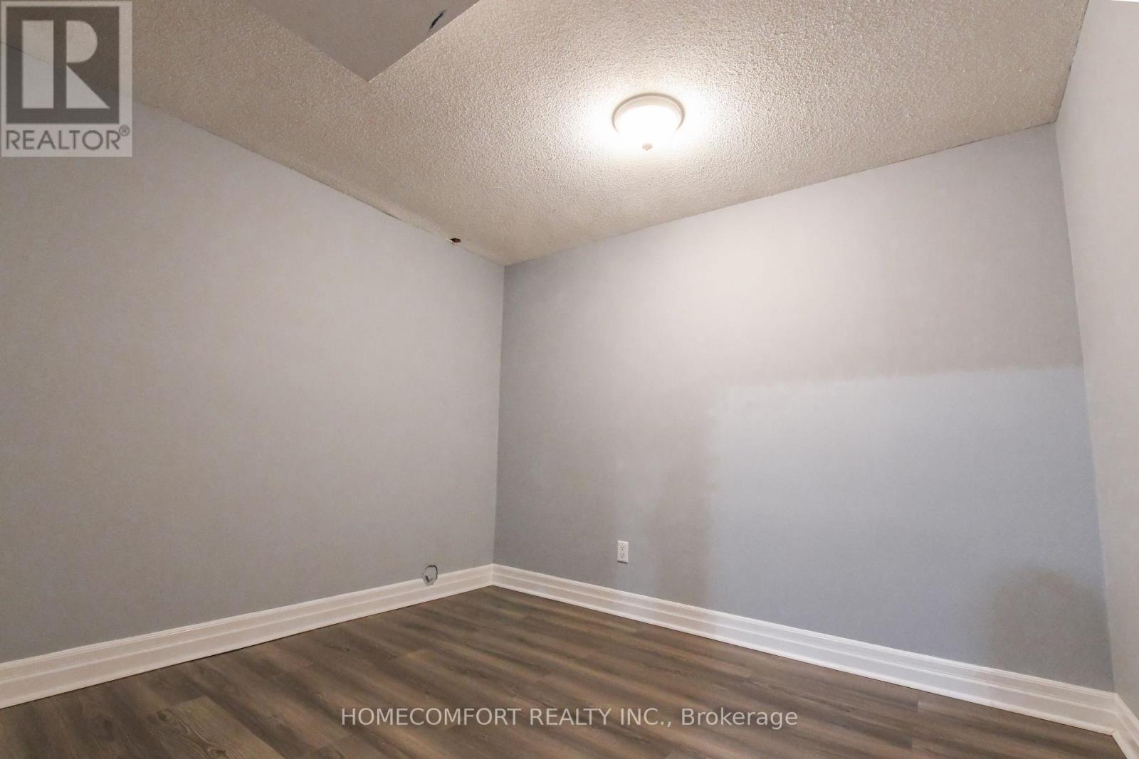 3557 OLD ORCHARD PARK DRIVE - 34