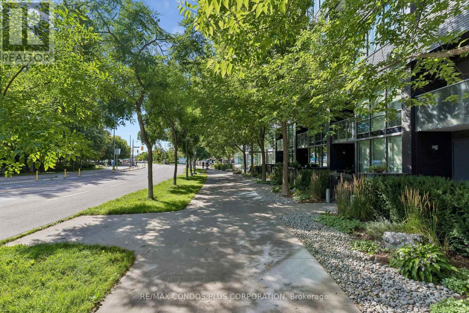 #N405 120 BAYVIEW AVENUE - 33