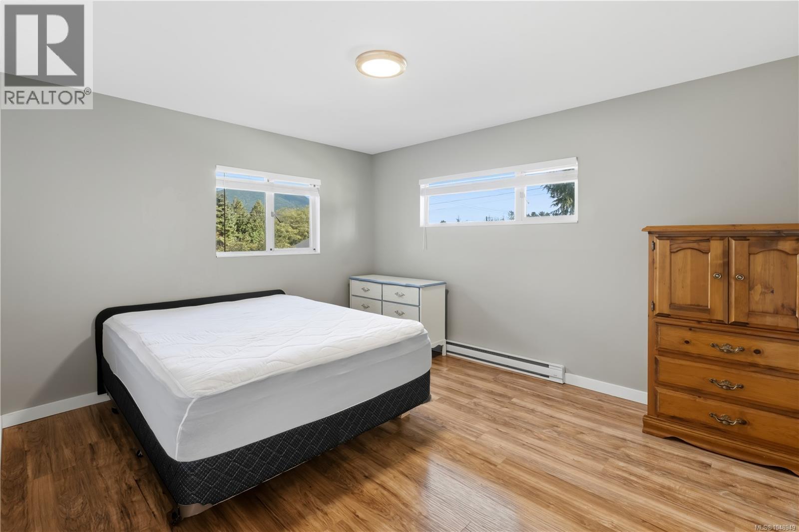 1802 Peninsula Rd - 11