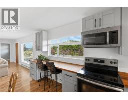 1802 Peninsula Rd, Ucluelet, BC V0R3A0 Photo 24