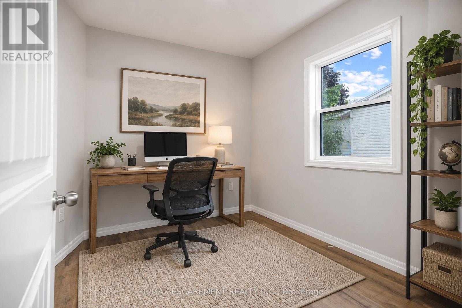 MAIN - 35 INKERMAN STREET, St. Thomas — photo 2