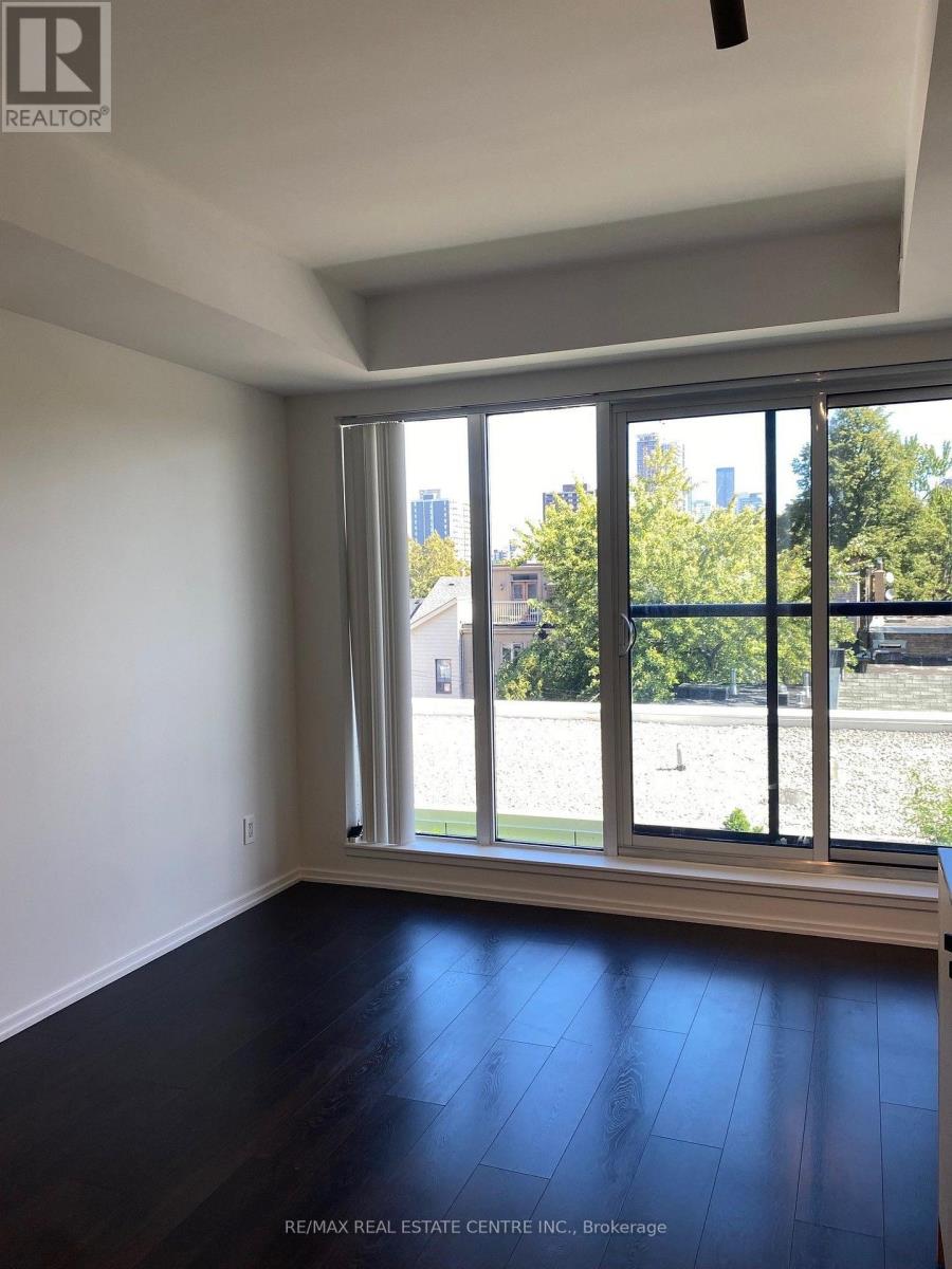 #308 783 BATHURST STREET - 10