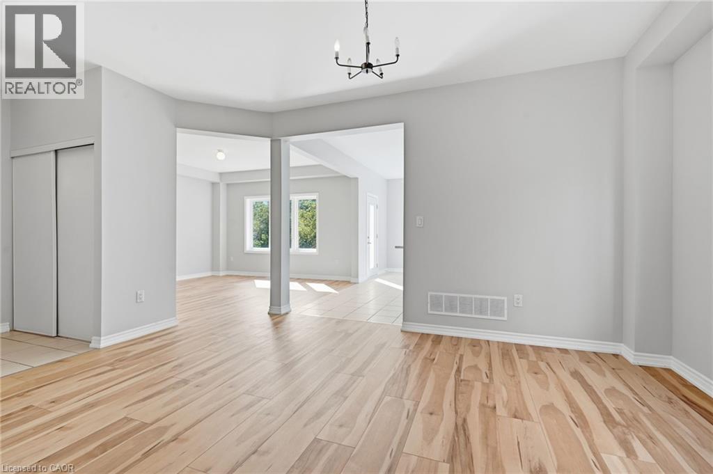 125 TUMBLEWOOD Place - 4