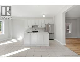 Eat in kitchen - 125 Tumblewood Place, Welland, ON L3B0J3 Photo 8