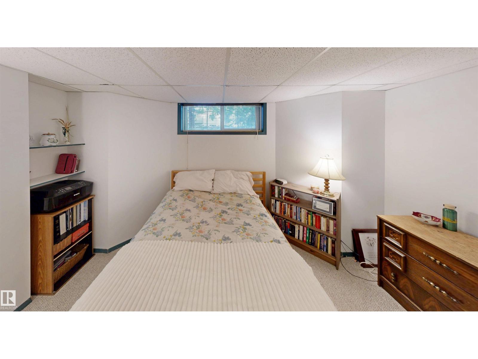 10941 81 AV NW - 50