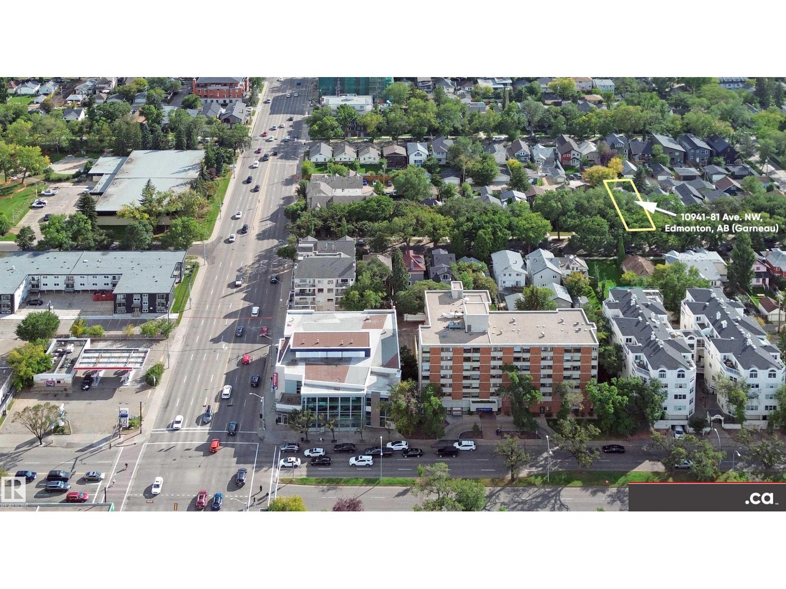 10941 81 AV NW - 60