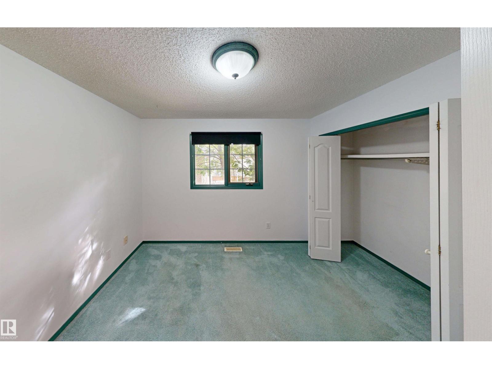 10941 81 AV NW - 22