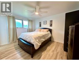 2pc Bathroom - 2015 24 Street S, Lethbridge, AB T1K2M6 Photo 11