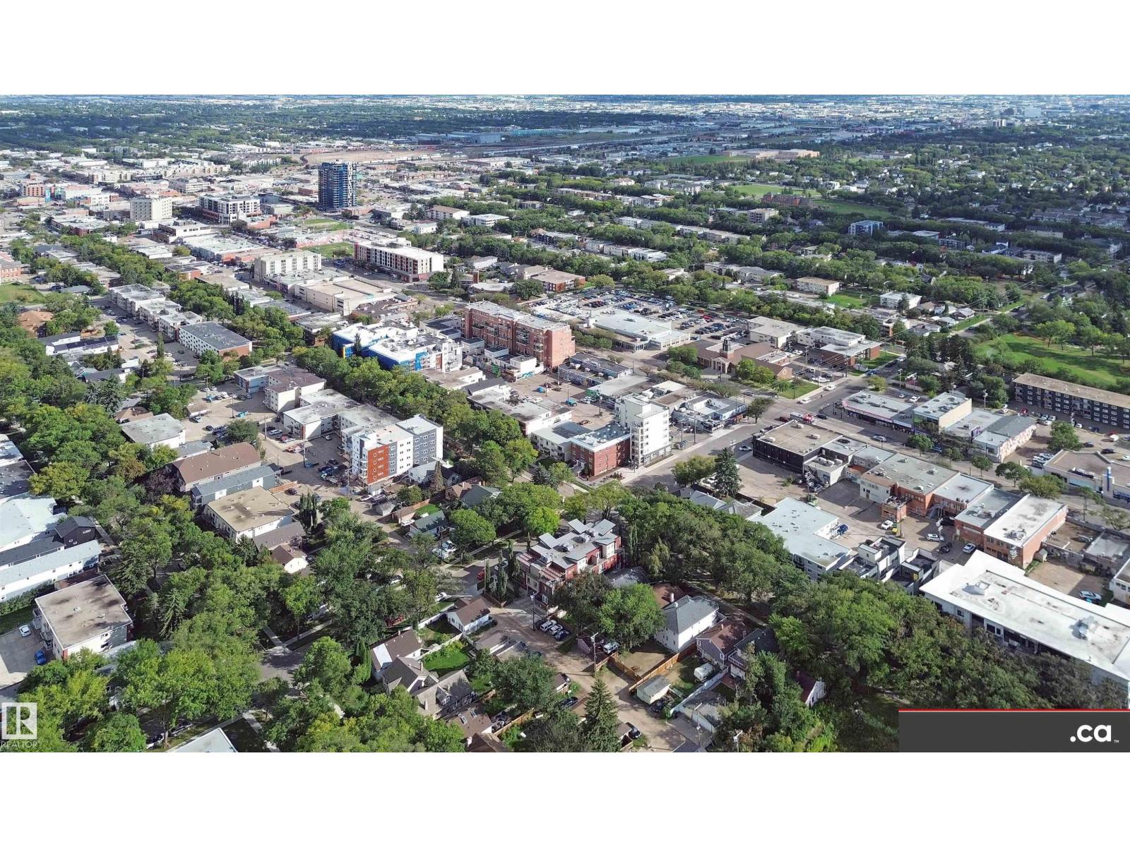 10941 81 AV NW - 64