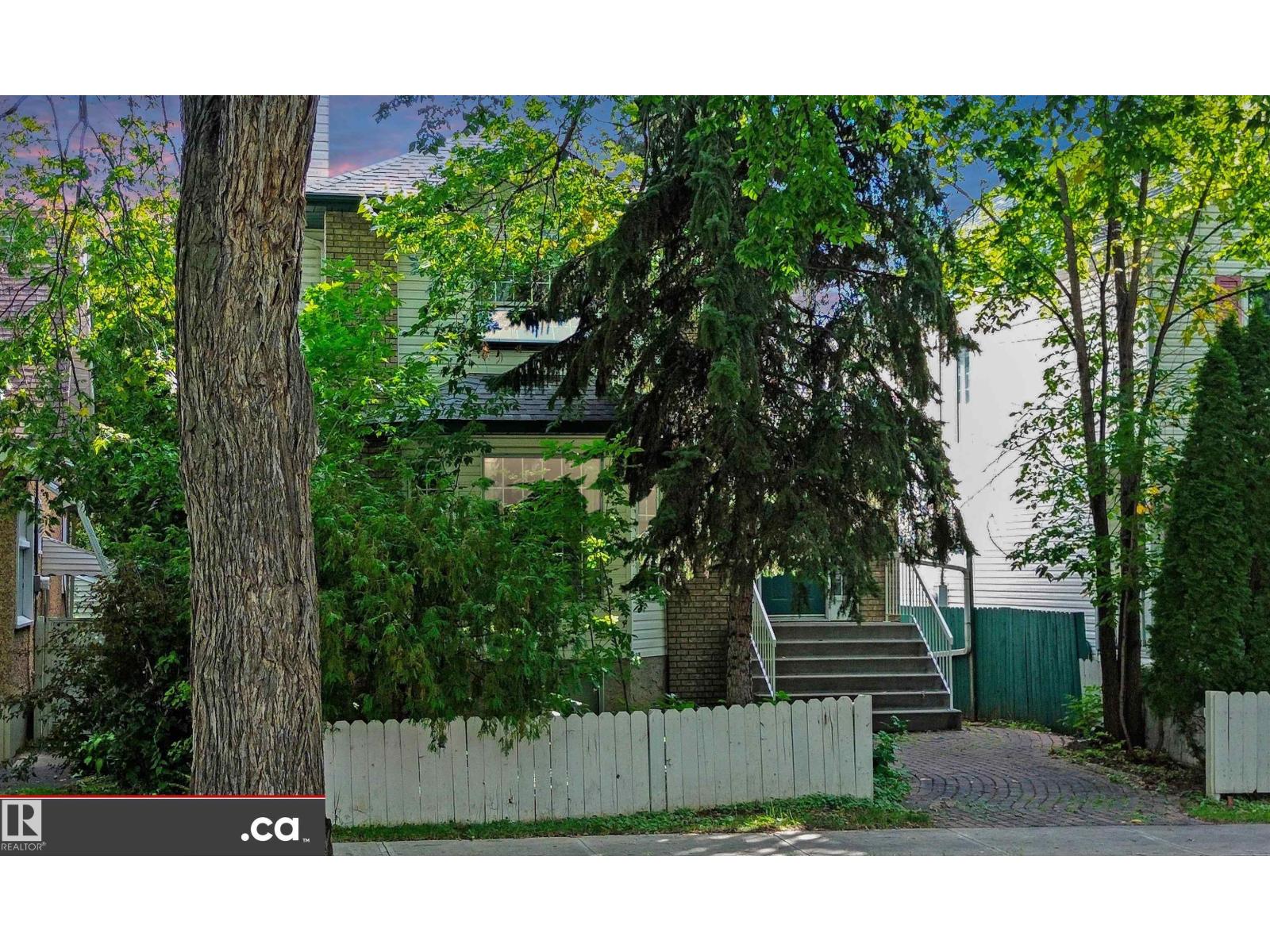 10941 81 AV NW - 57