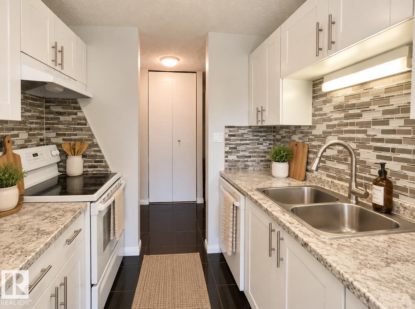 #304 10135 116 st NW - 5