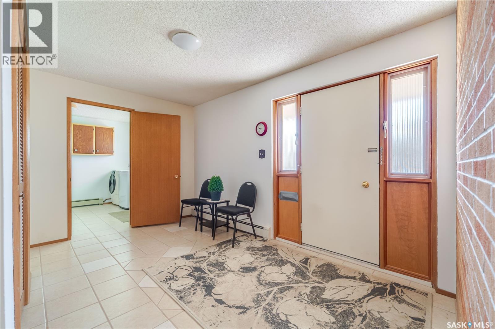 926 Hall STREET - 11