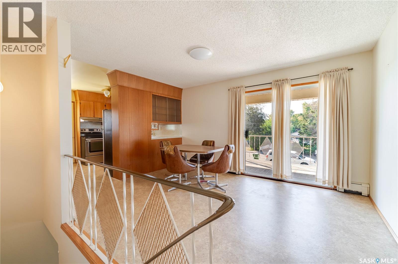 926 Hall STREET - 26