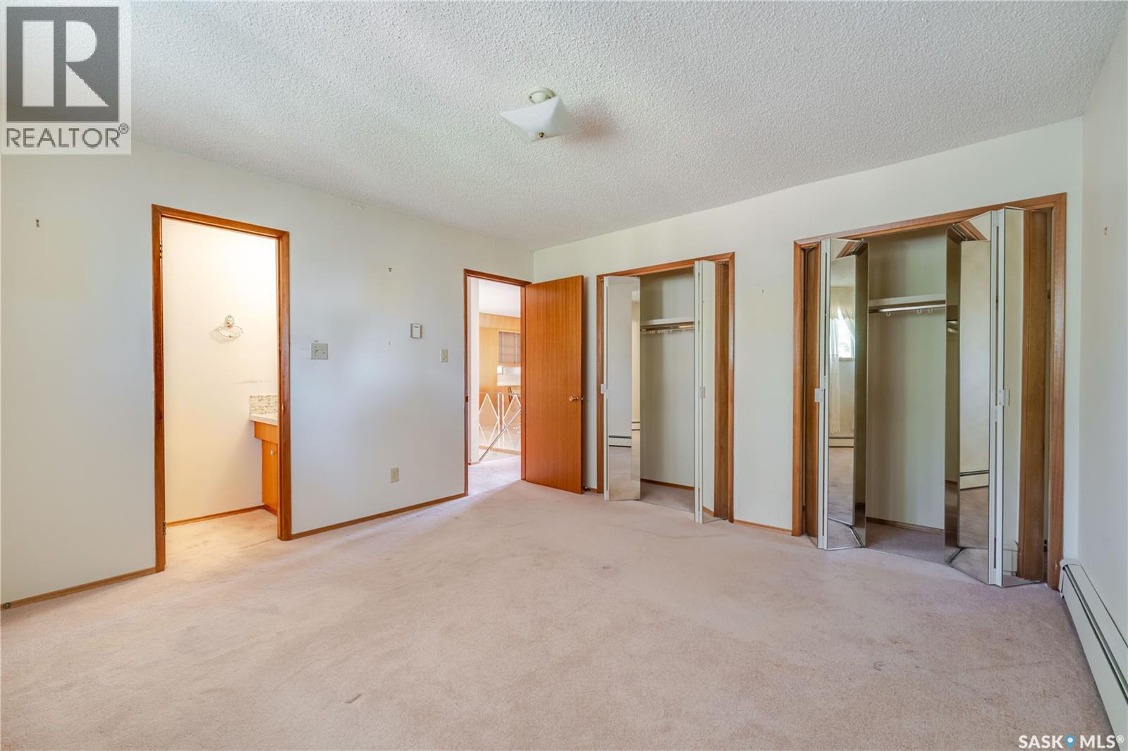 926 Hall STREET - 34