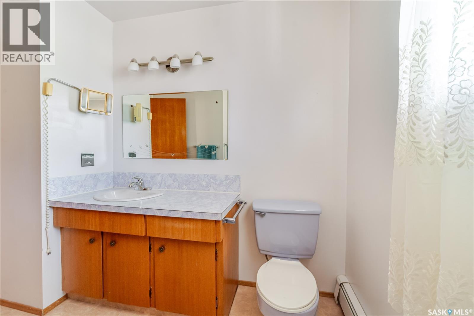 926 Hall STREET - 37