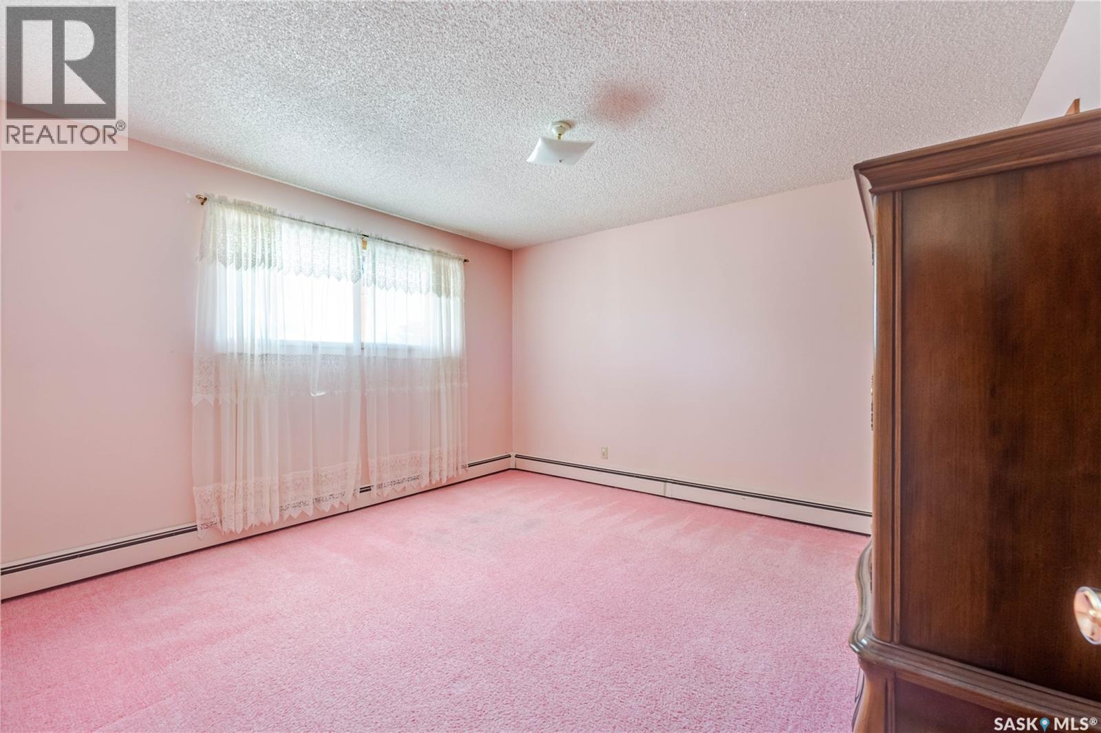 926 Hall STREET - 39