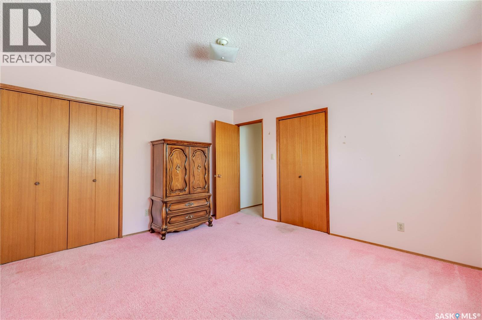 926 Hall STREET - Image 40