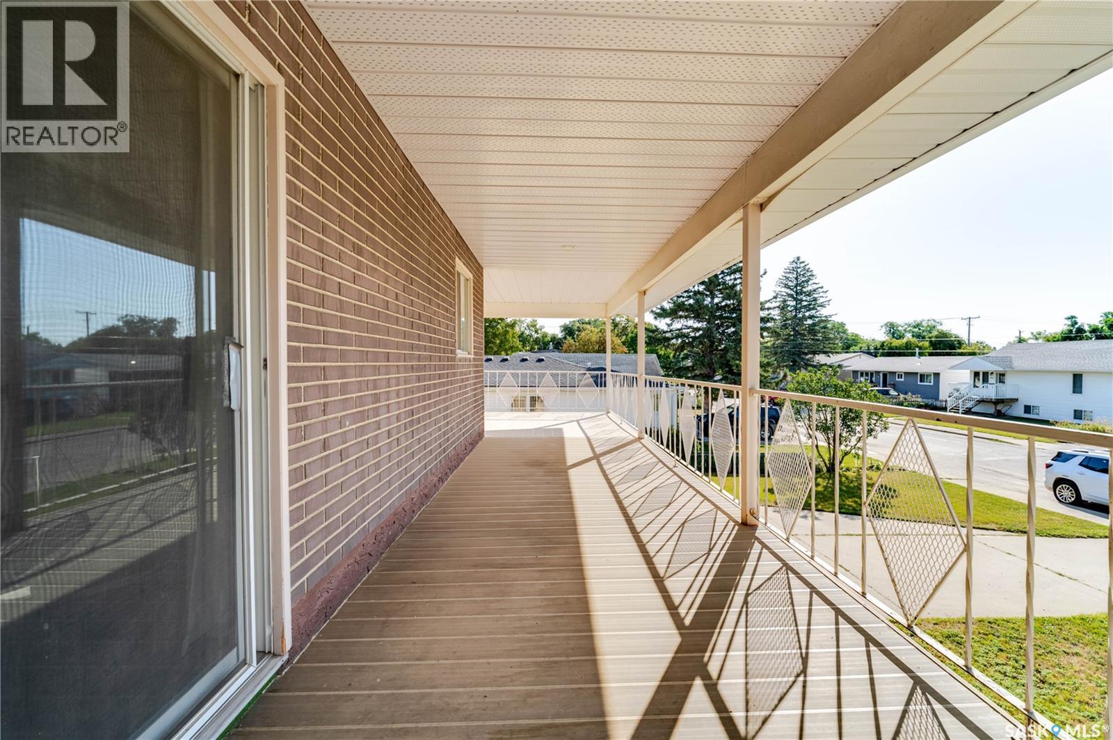 926 Hall STREET - 41