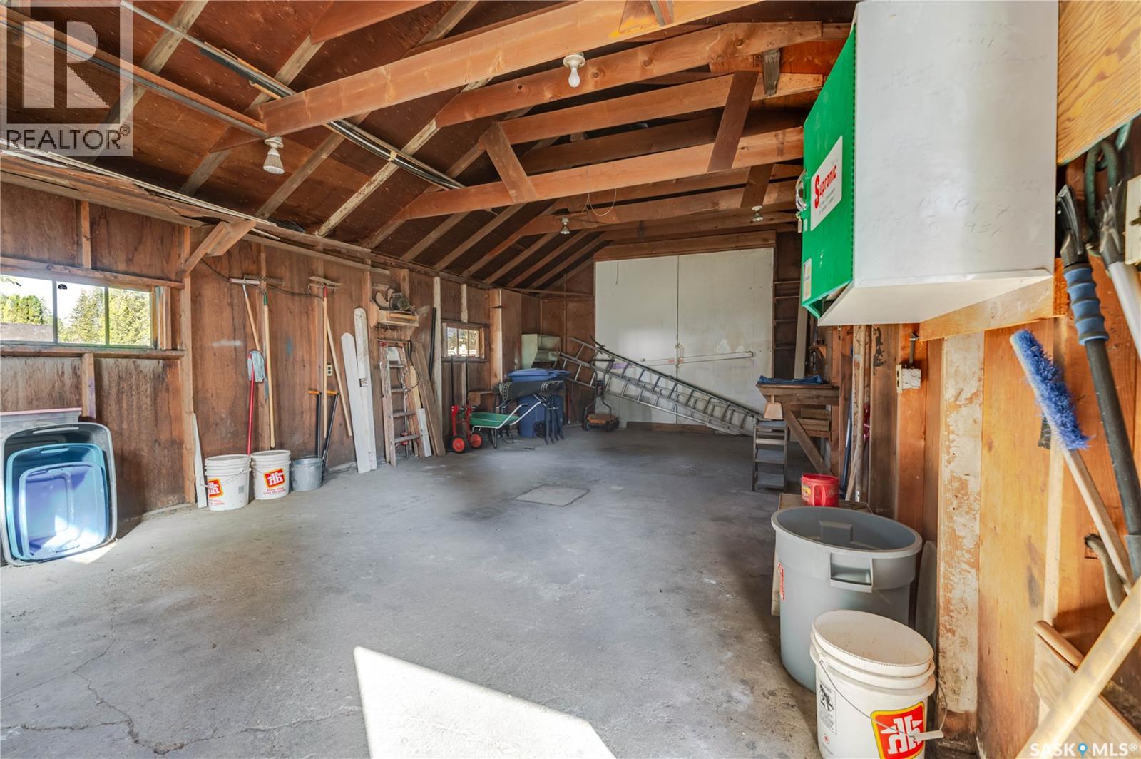 926 Hall STREET - 45