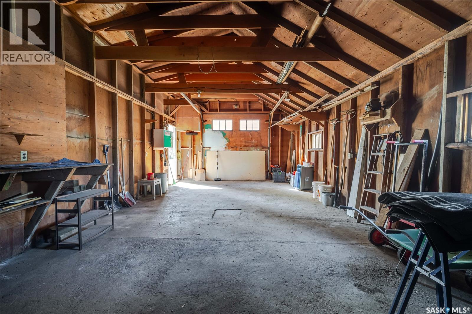 926 Hall STREET - 46