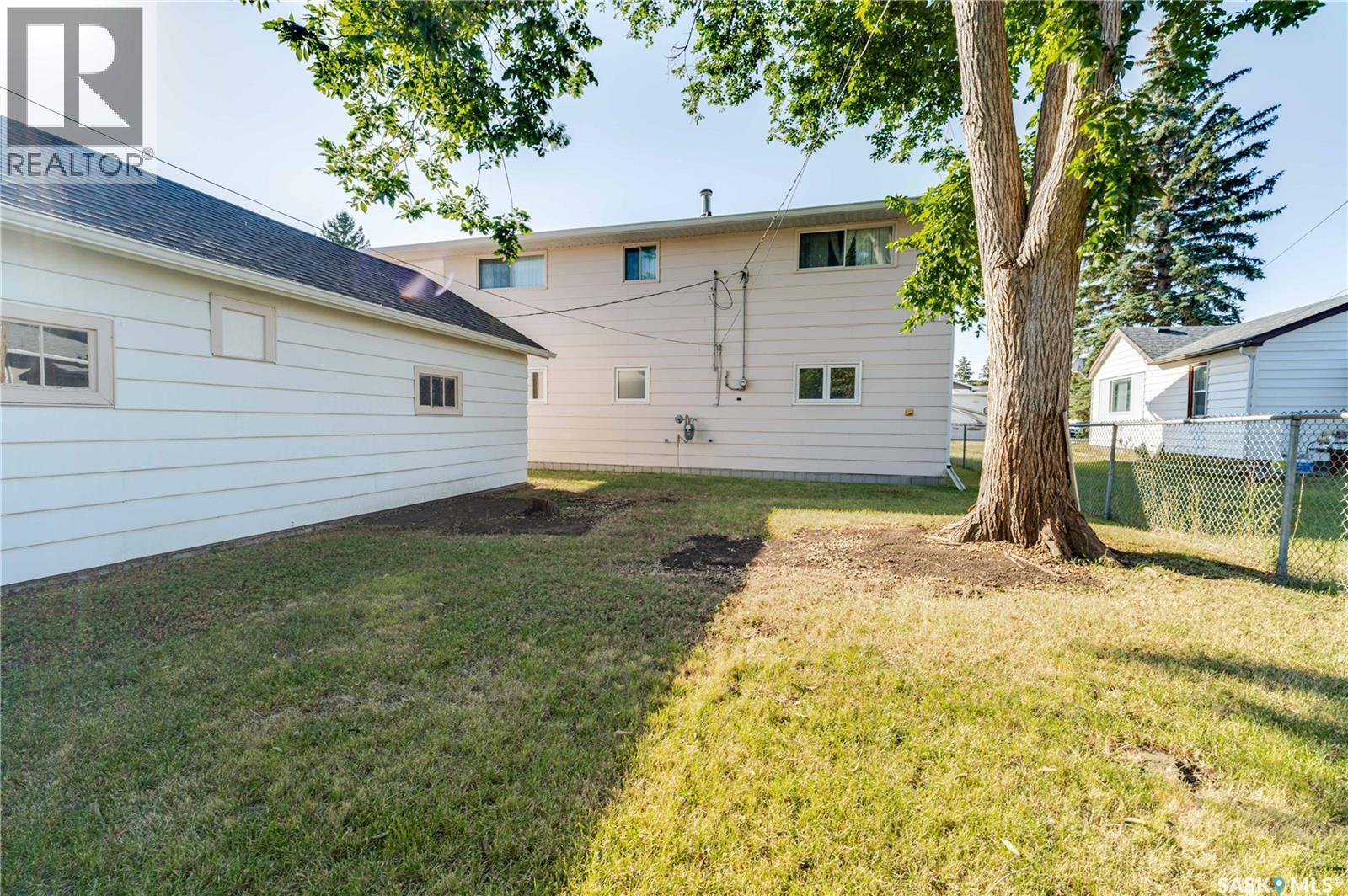 926 Hall STREET - 8