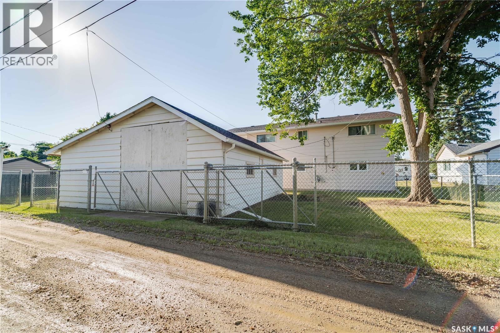 926 Hall STREET - 9