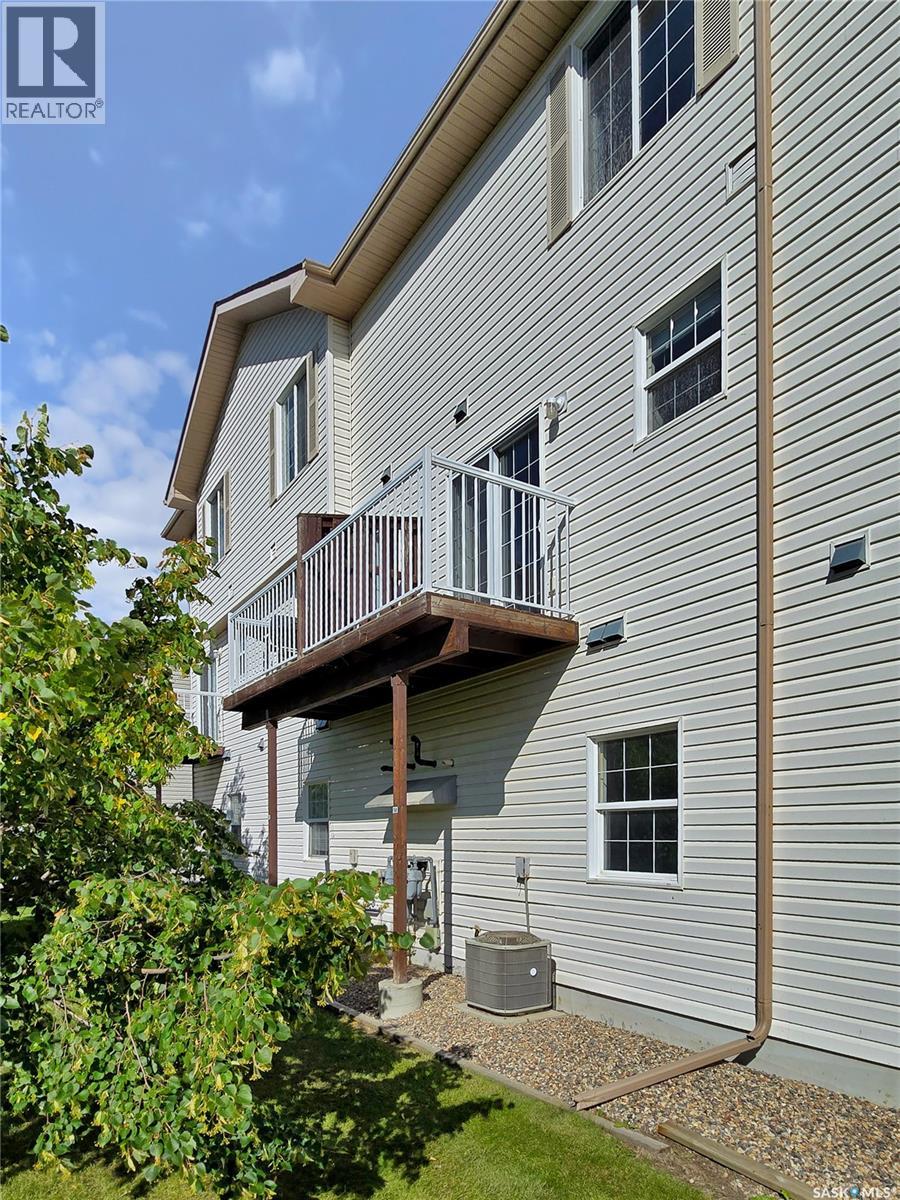 #58 135 Pawlychenko LANE - 24