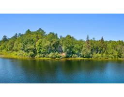78 Ch. Old Bridge, Otter Lake, QC J0X2P0 Photo 35