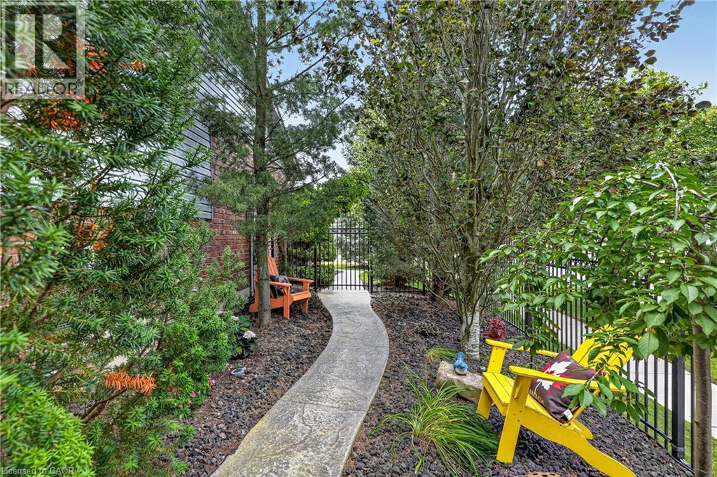 514 PARROTT Place, Woodstock — photo 9