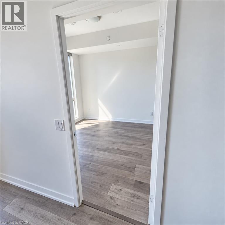 #328 285 DUFFERIN Street - 8