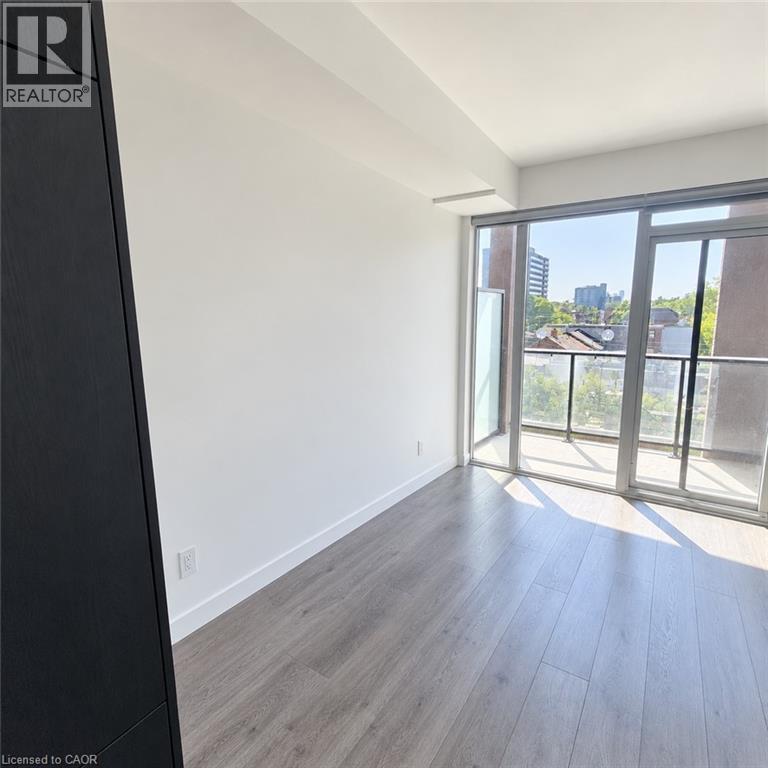 #328 285 DUFFERIN Street - 5