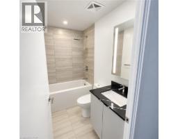 Foyer - 285 Dufferin Street Unit# 328, Toronto, ON M6K0J2 Photo 7