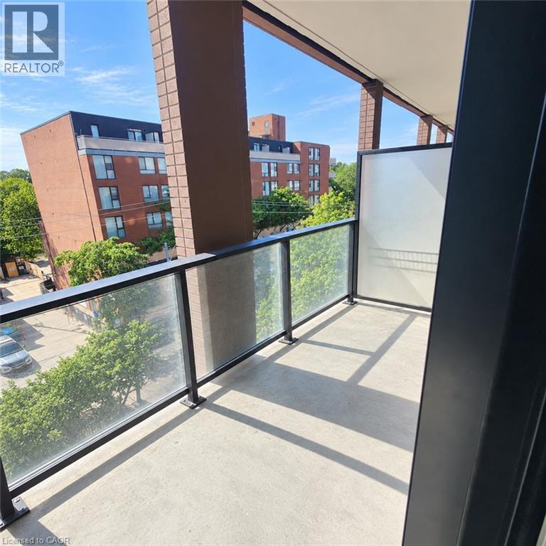 #328 285 DUFFERIN Street - 11