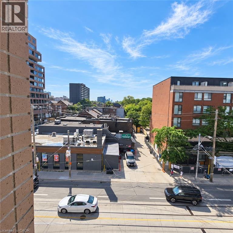 #328 285 DUFFERIN Street - 12