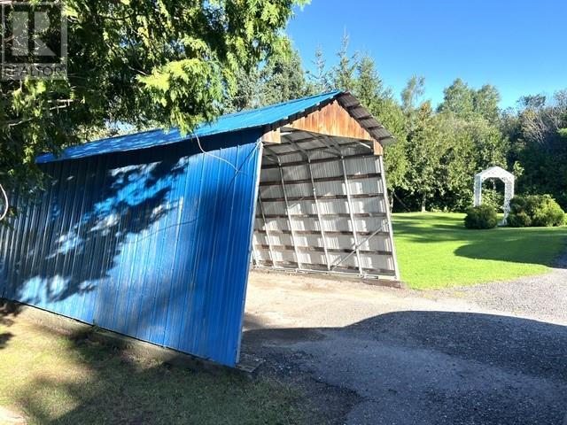 50 King St. E - 18