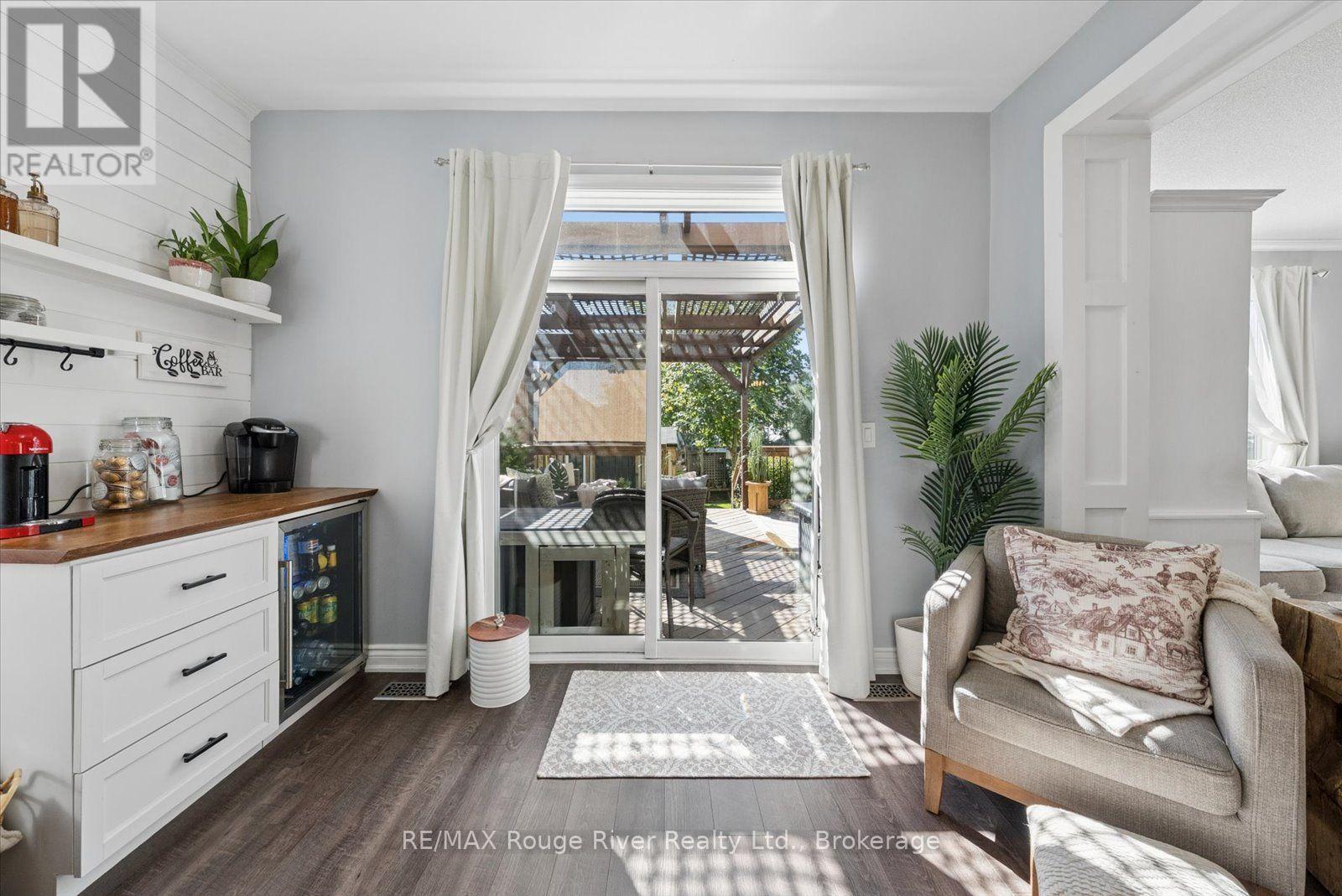 27 BAGNELL CRESCENT - 13