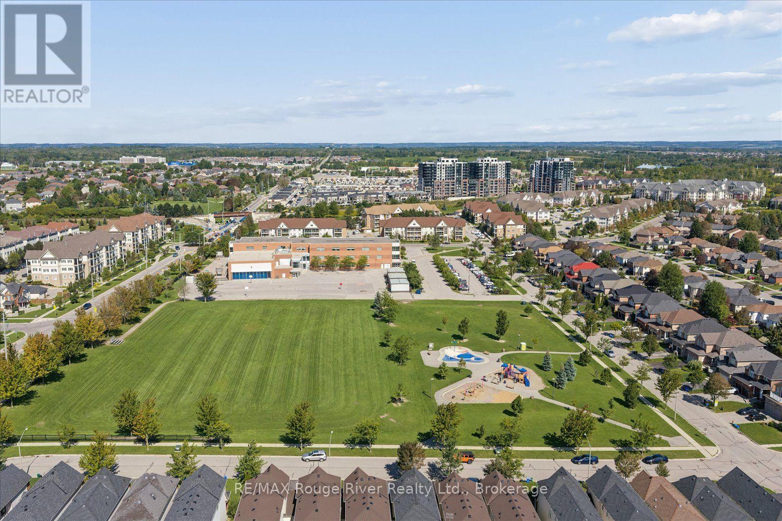 27 BAGNELL CRESCENT - 40
