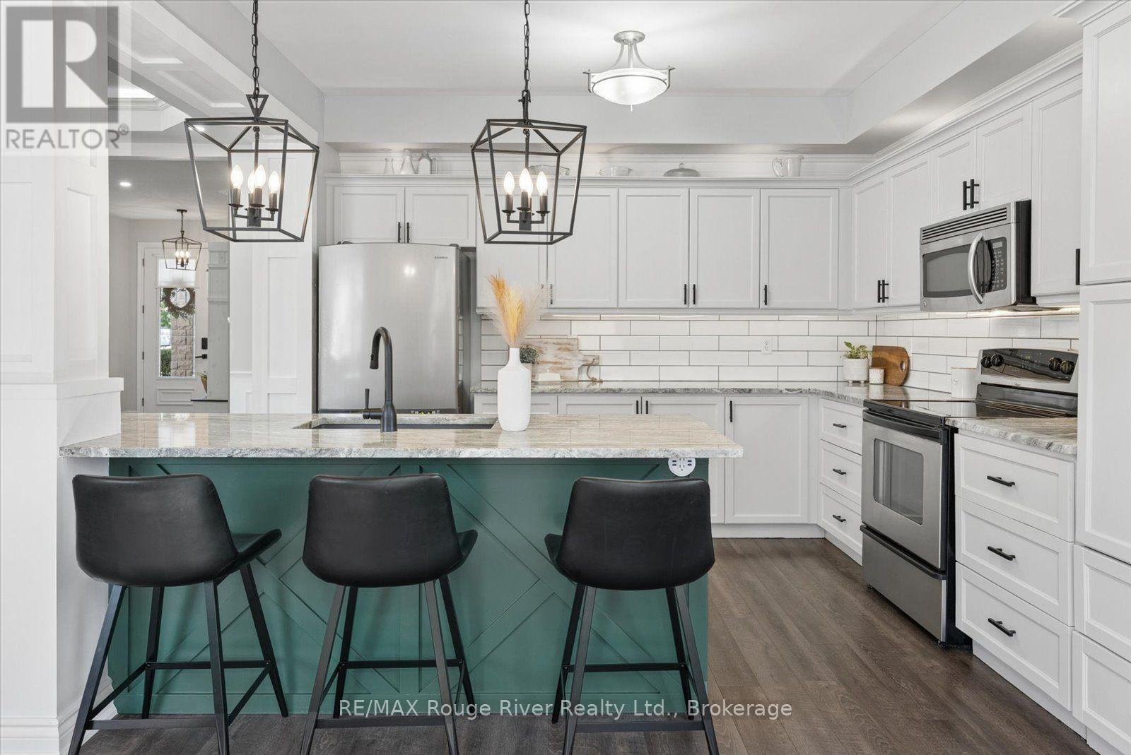 27 BAGNELL CRESCENT - 9