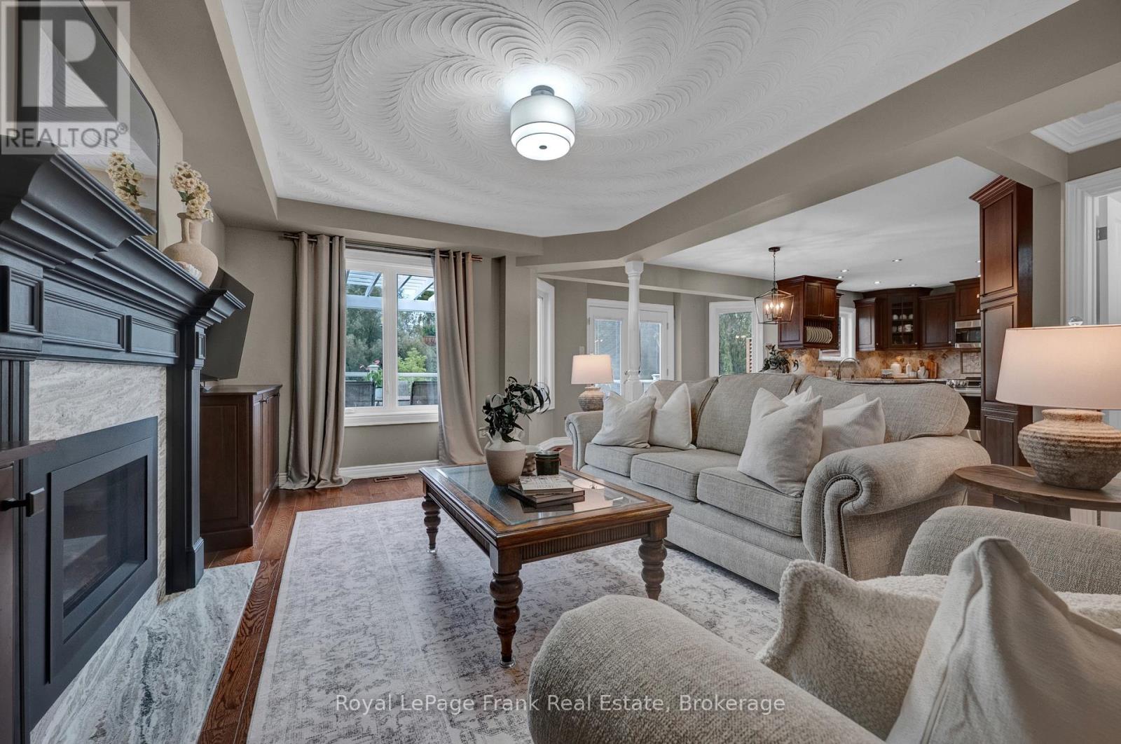 37 LIVING COURT - Image 19