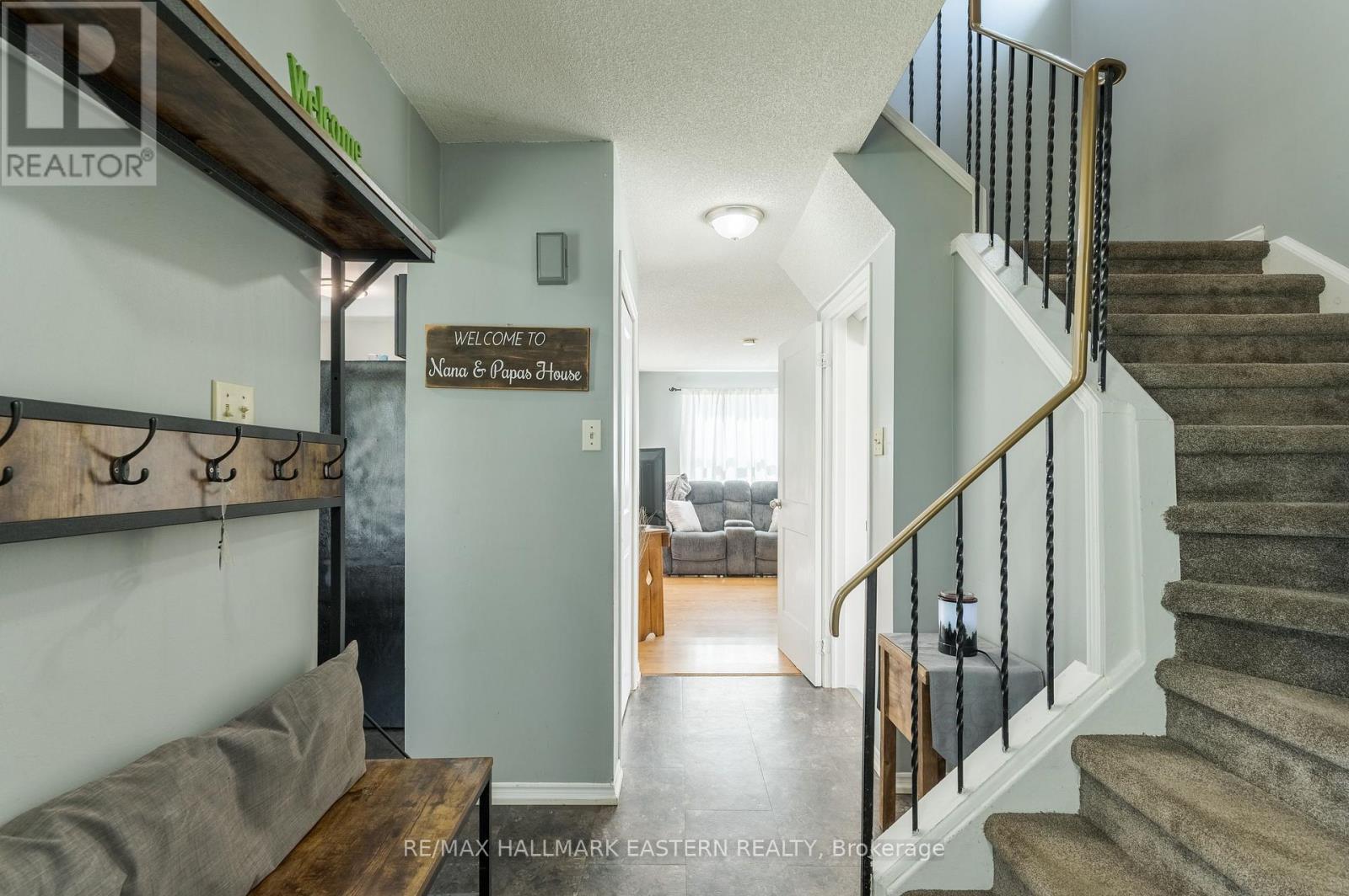 1222 HUNTINGTON CIRCLE - 21