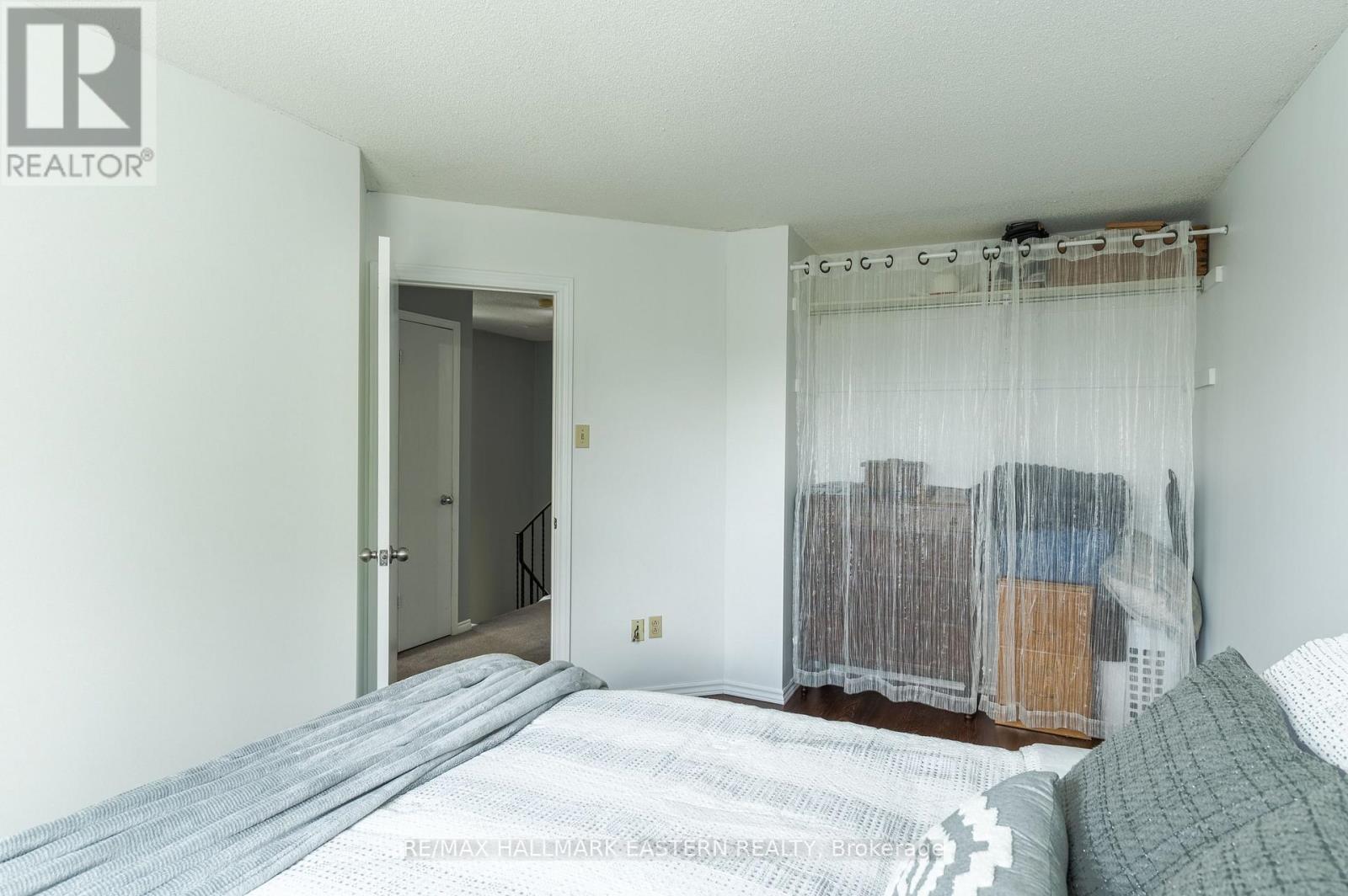 1222 HUNTINGTON CIRCLE - Image 27