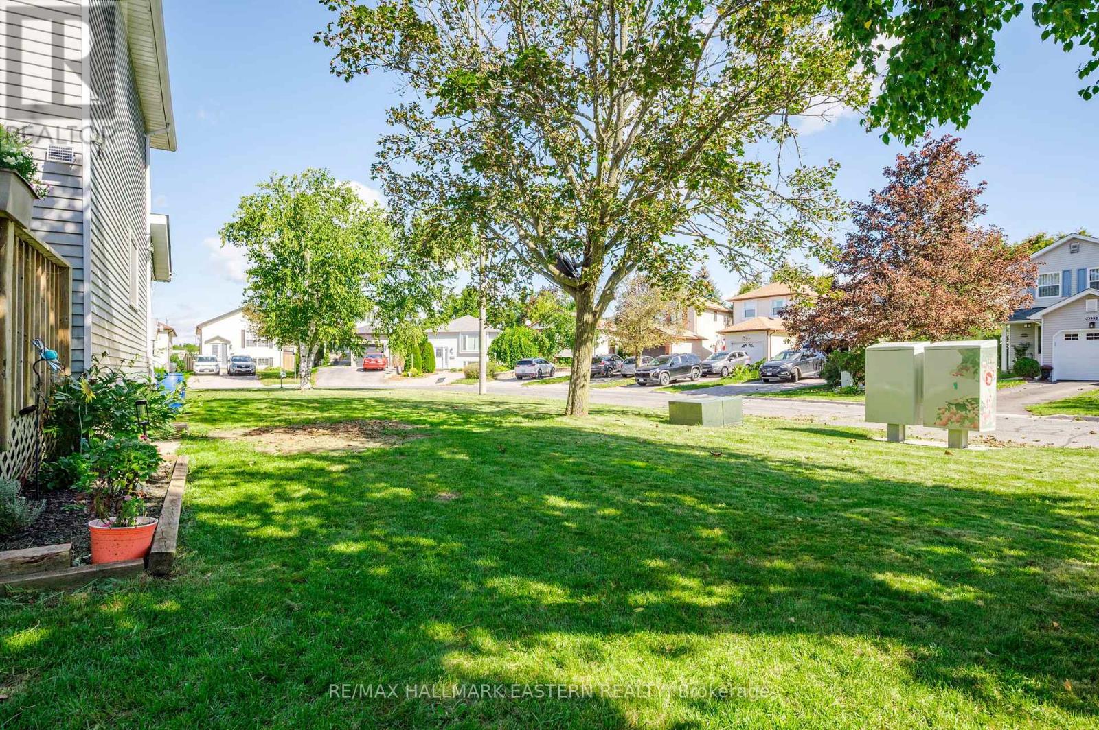 1222 HUNTINGTON CIRCLE - Image 44