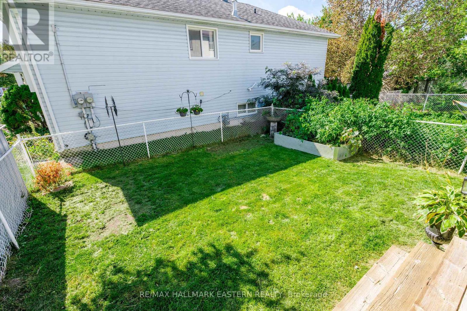1222 HUNTINGTON CIRCLE - Image 45