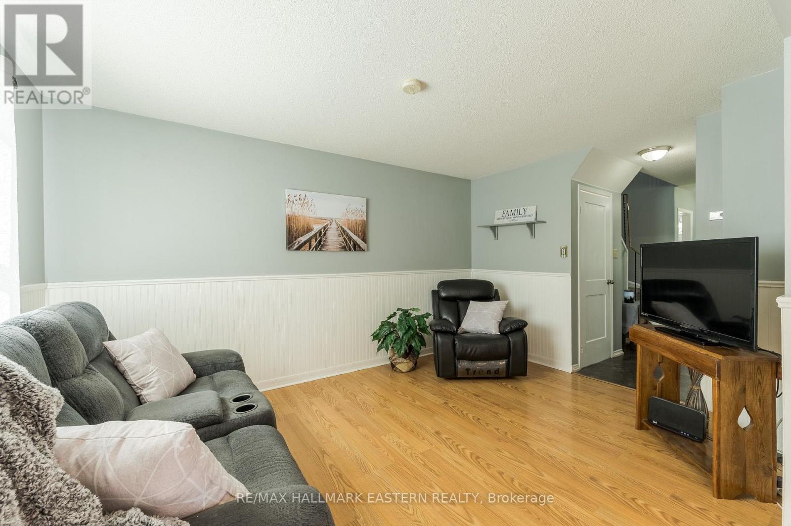 1222 HUNTINGTON CIRCLE, Peterborough (Otonabee Ward 1) — photo 9