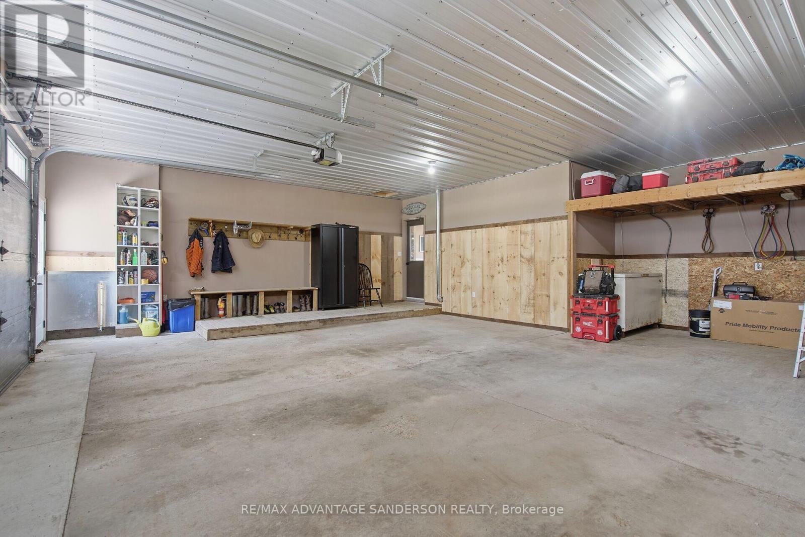 25348 NAIRN ROAD, Middlesex Centre — photo 44
