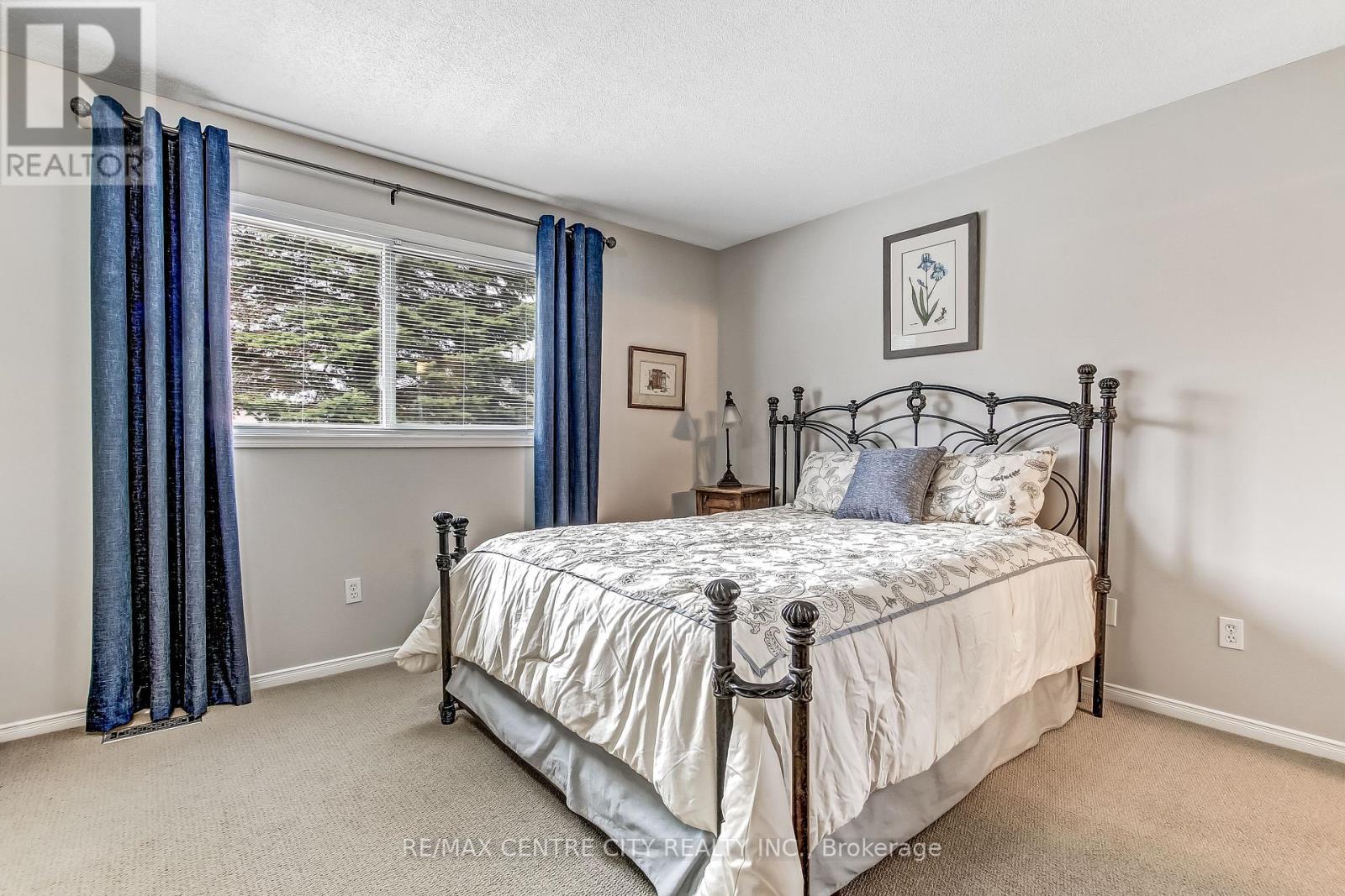 #39 145 NORTH CENTRE ROAD - Image 17
