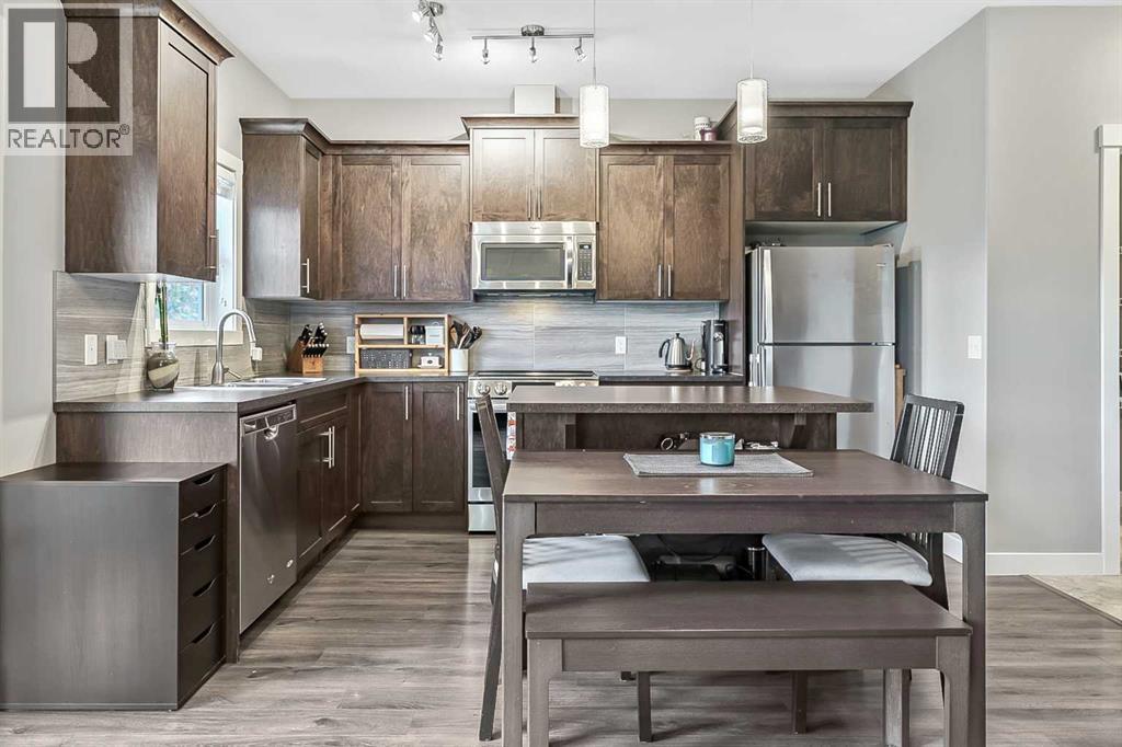 652 Skyview Ranch Grove NE - Image 3