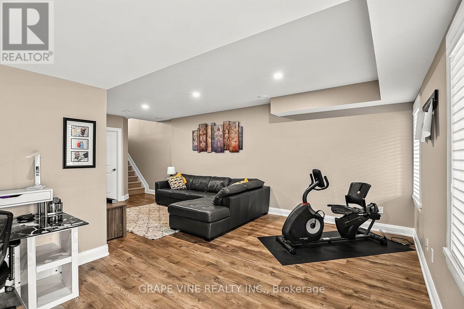 3 Bed, 3 Bath House for Sale in Ottawa – 96 PORTER STREET, Ottawa – MLS# X13771044 - Image 35